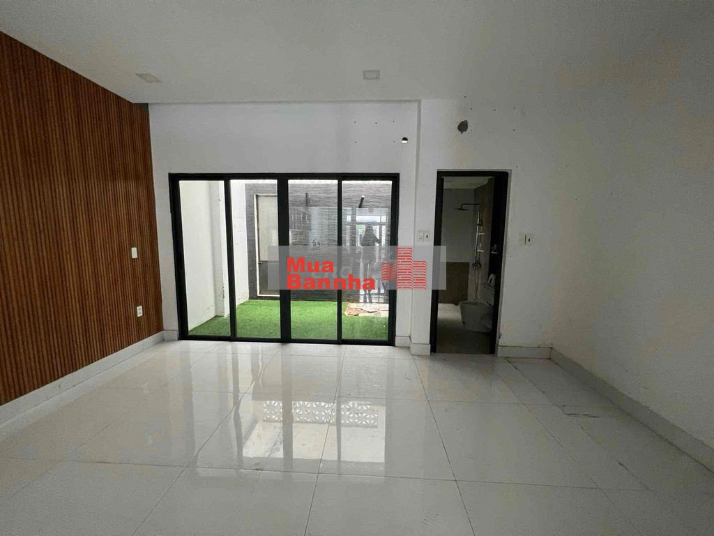 Bán nhà 2.5 tầng MT KHUÊ TRUNG - 100m2- 3PN 3WC - SẠCH MỚI - ĐƯỜNG 10m