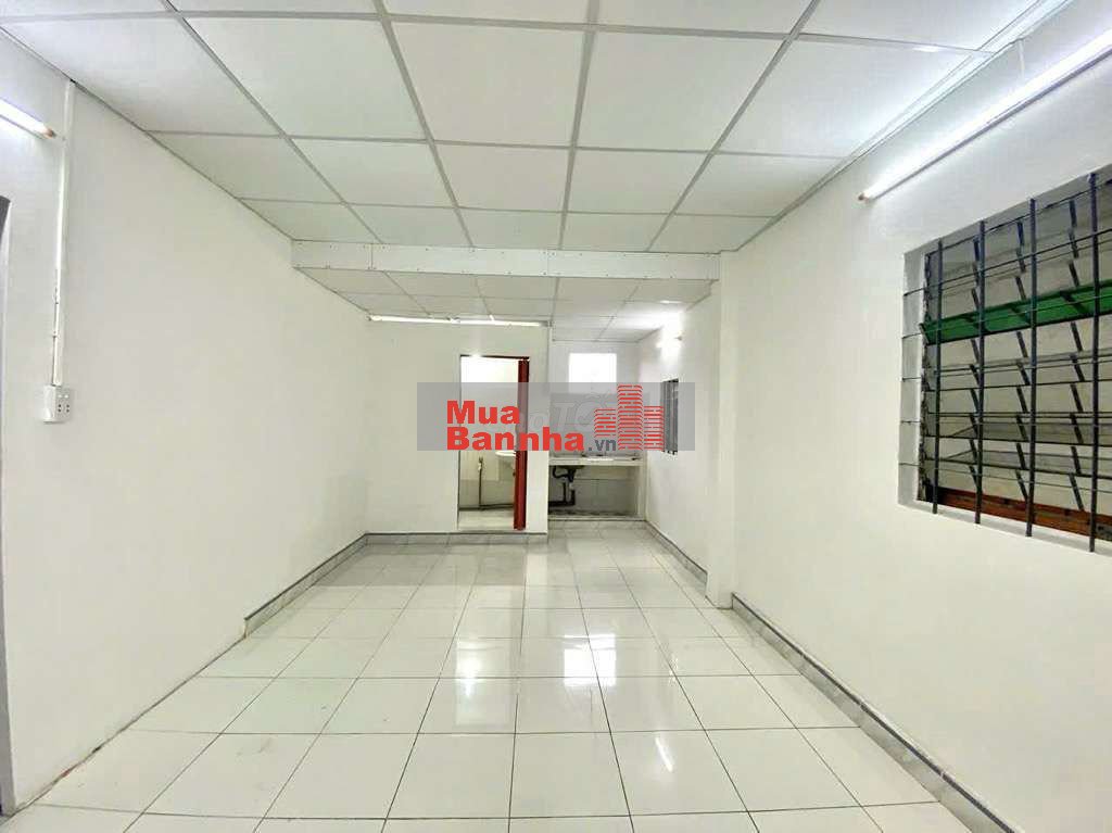 BÁN NHÀ ĐƯỜNG TRẦN XUÂN SOẠN, 4x16m, GẦN LOTTE MART, CHỈ 4. X TỶ