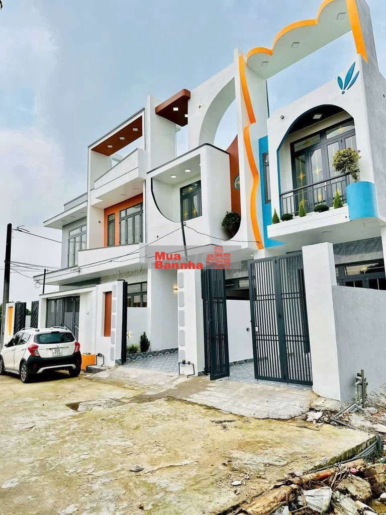 Bán Nhà SHR - Gần Chợ Hưng Long..DT 99mv...Dãy 3 Căn Vừa Xây Xong.