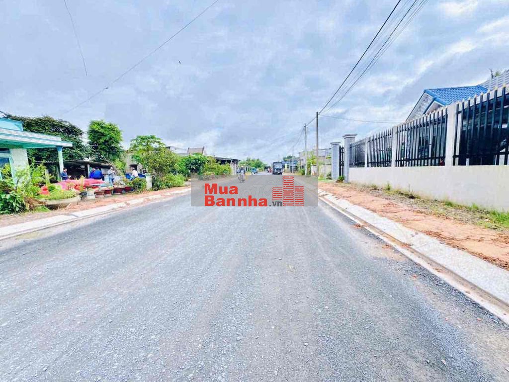 Nhà mặt tiền nhựa 12m số 2 Bình Lợi