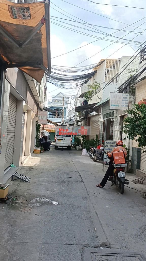 Bán nhà khu chợ lạc quang 8mx11m nhà 1 trệt 1 lầu giá 6 tỷ