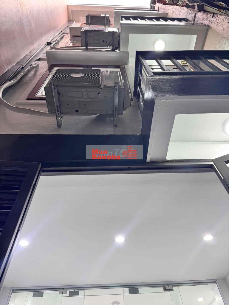 Hot hot! Nhà đẹp Khương Trung, 30m ra ô tô, ngõ thông. 39mx4T. Chỉ 7,9