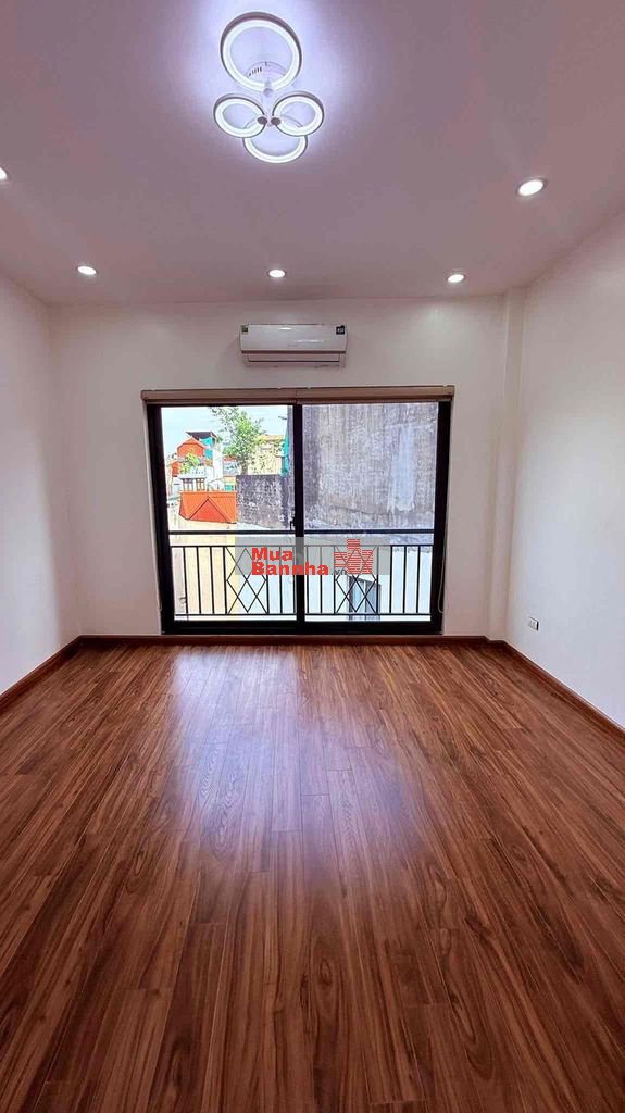 HÀNG HIẾM !!! TRUNG TÂM BA ĐÌNH - NHÀ MỚI ĐẸP Ở NGAY - TIỆN ÍCH KHÔNG