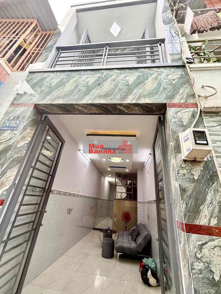 Nhà Bán . DT 2m6x12 .1 lầu 2 phòng .2 wc Phường 3 Q8