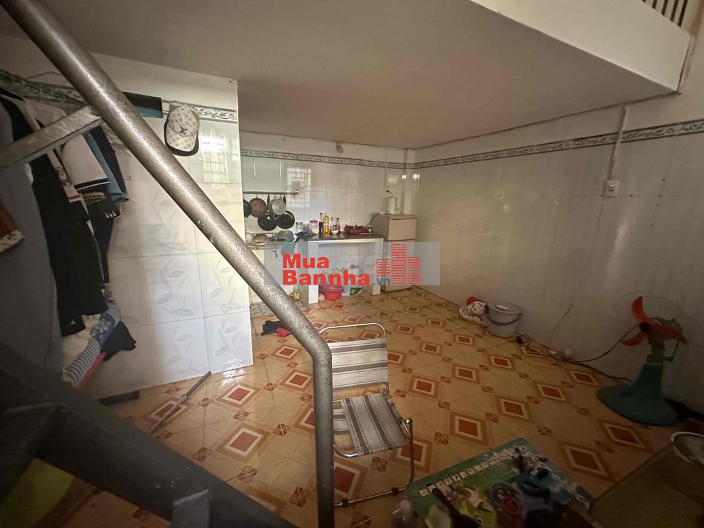 thu 1.2 tỷ/năm 370m2 đất 930m2 sàn MTKD Ds18, BHH A, Bình Tân