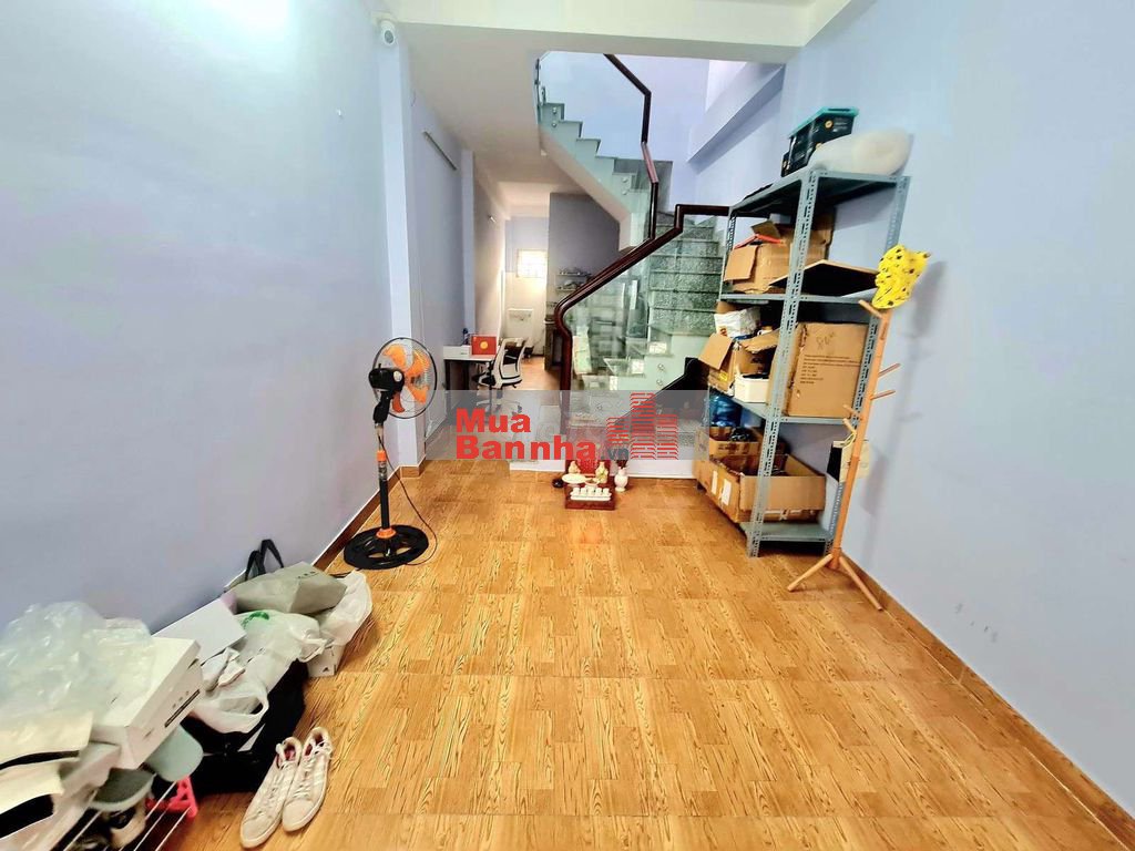 Đang cho thuê 11tr tháng