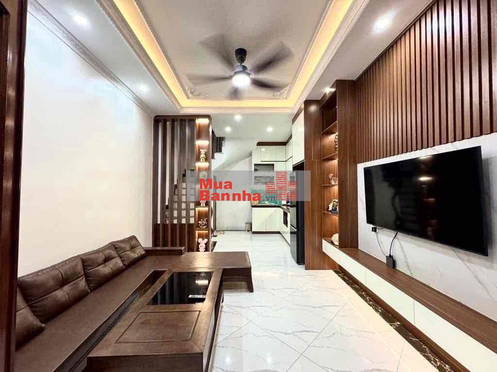 Căn hiếm! Hoàng Mai 30m ra ô tô tránh, ngõ thông KD, 39m2, 6.9 tỷ