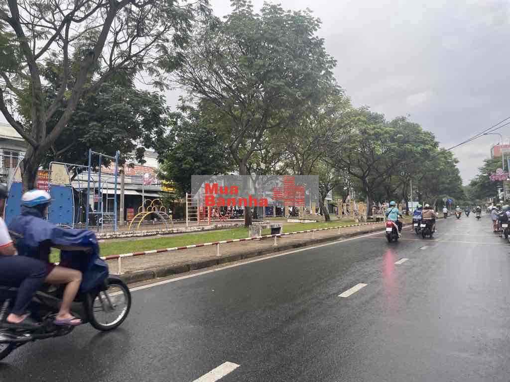 Nhà đẹp sát mặt tiền Kênh Nước Đen, giáp Tân Phú, 61m2, Chỉ 4 tỷ tl