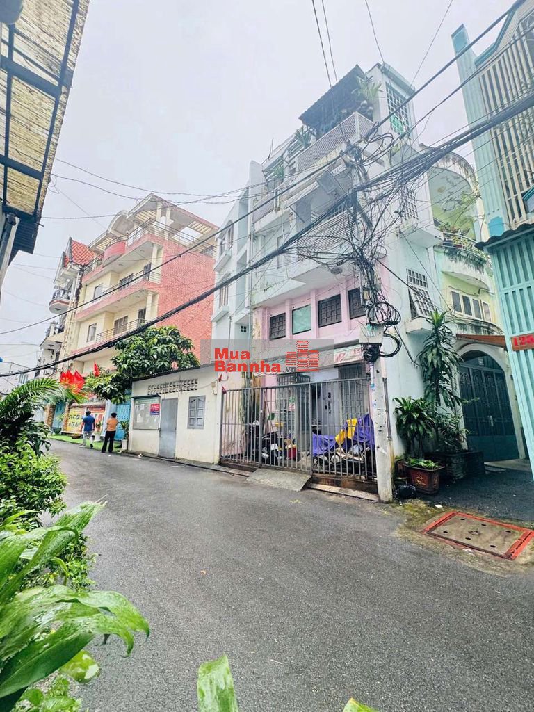 Bán nhà mặt tiền 130 Phùng Văn Cung, 4 tầng, 5PN, Giá chỉ 6 tỷ 9