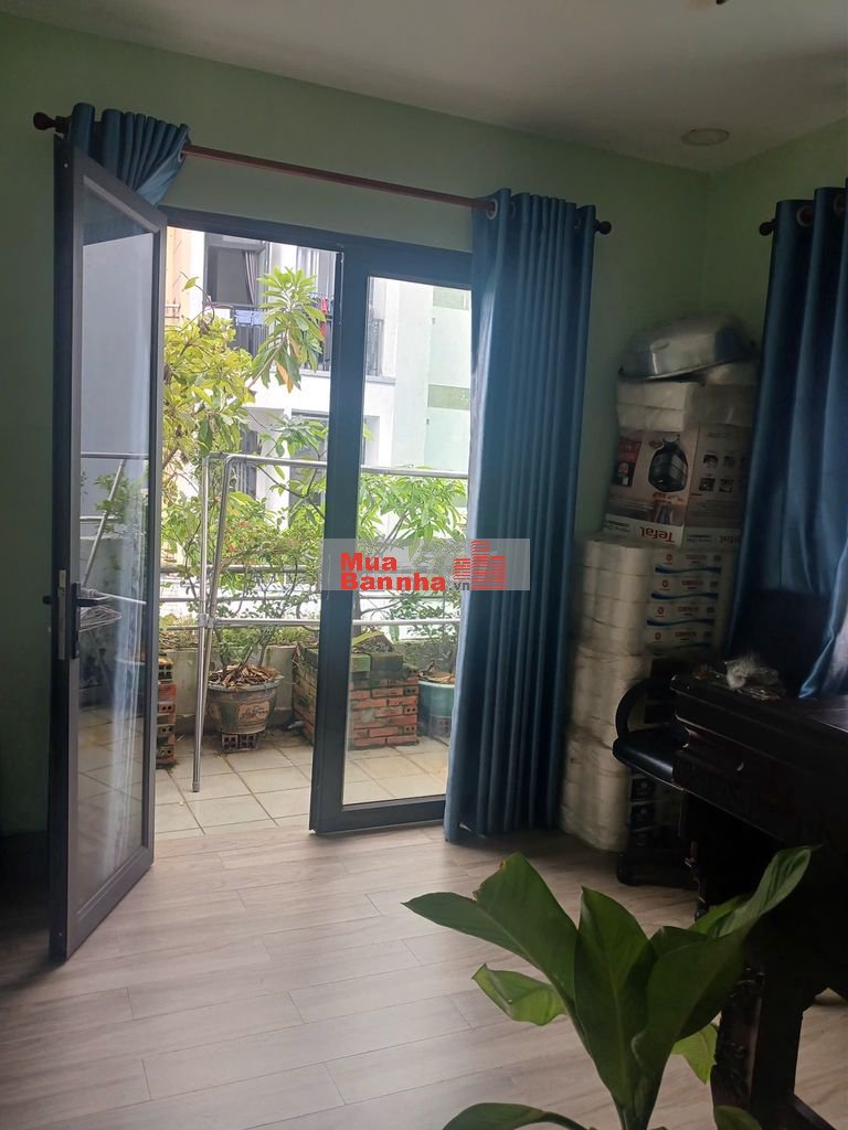 Cần bán nhà hẻm cách mạng tháng tám hẻm xe hơi