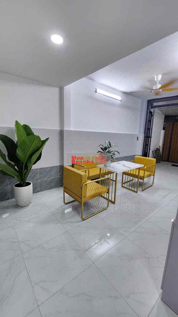 nha hem 1247 Huỳnh Tấn Phát dtcn:40m2 sổ rieng