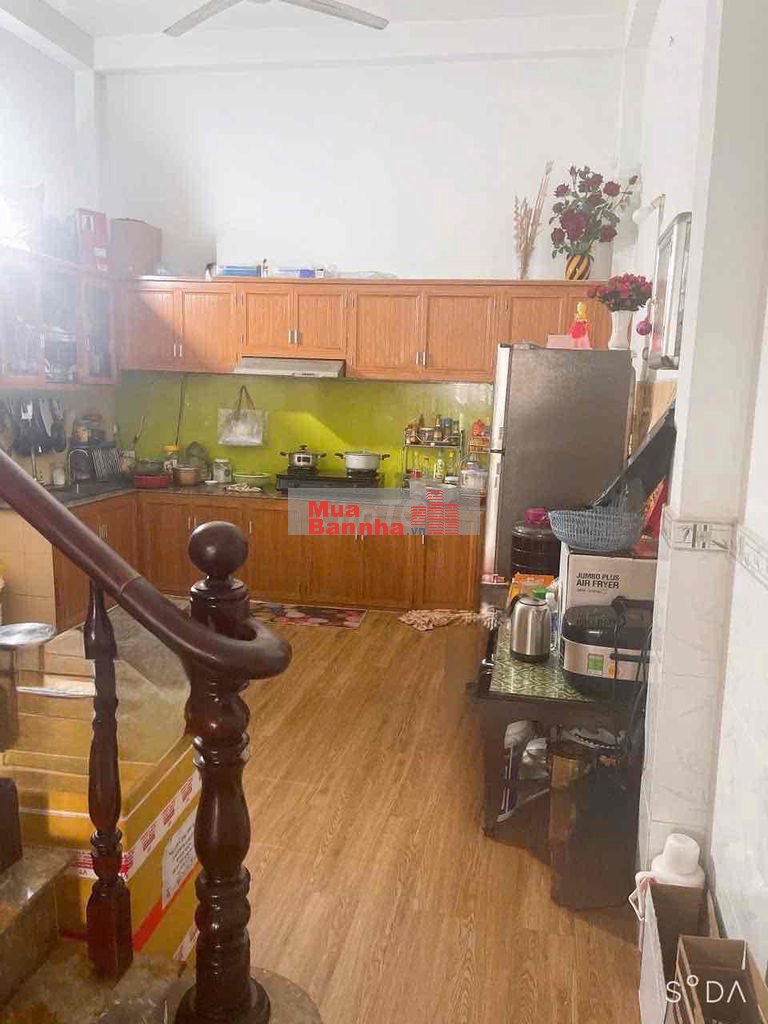 nhà đúc 1 tấm phường đông hưng thuận Q12 dt: 40m2