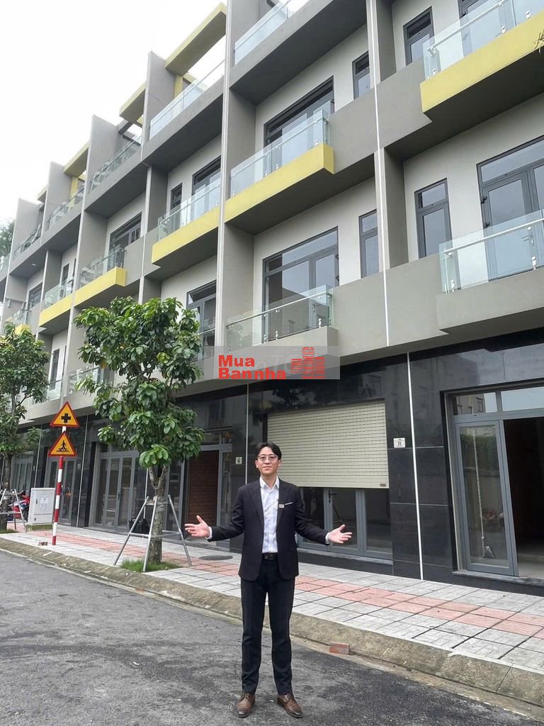 Nhà phố Bcons Uni Valley, 1 trệt 3 lầu, 5pn 6wc, P.Đông Hòa Tp.HCM