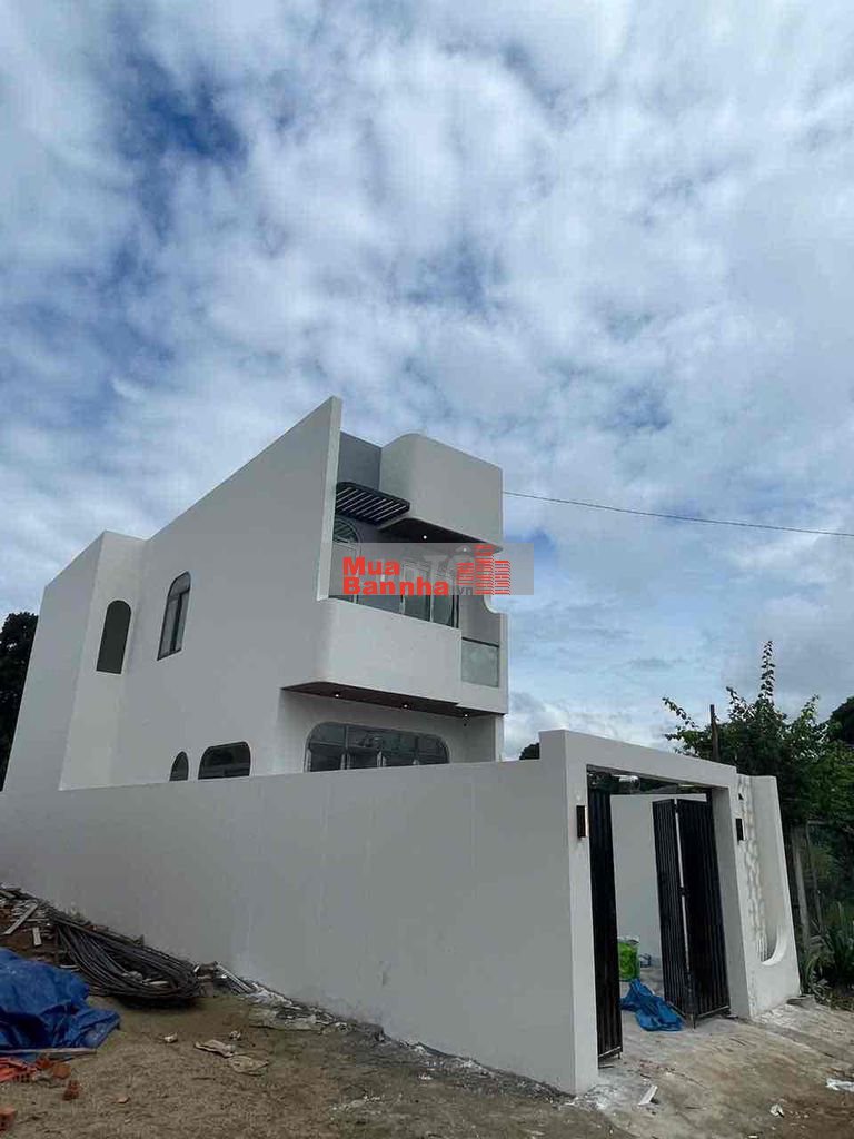 CHÍNH CHỦ —- CẦN BÁN CĂN NHÀ TÂM HUYẾT, MỚI 100% SAU CHỢ EKAO