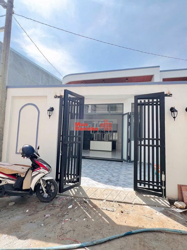 NHÀ CẤP 4, SỔ HỒNG RIÊNG THỔ CƯ, GẦN KDL BỬU LONG-500TR NHẬN NHÀ