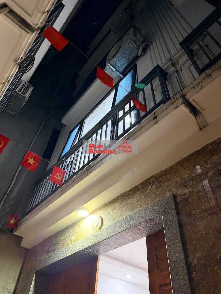 NHÀ ĐẸP - CỔ NHUẾ - GẦN NHIỀU TRƯỜNG HỌC CÁC CẤP- TIỆN ÍCH BẠT NGÀN.