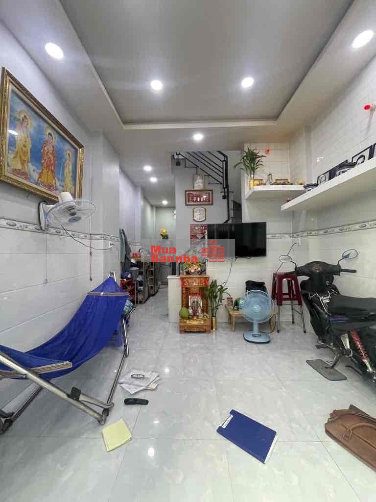 Nhà bán 31m2 , 5PN , 3WC , Âu Dương Lân P3 Q8