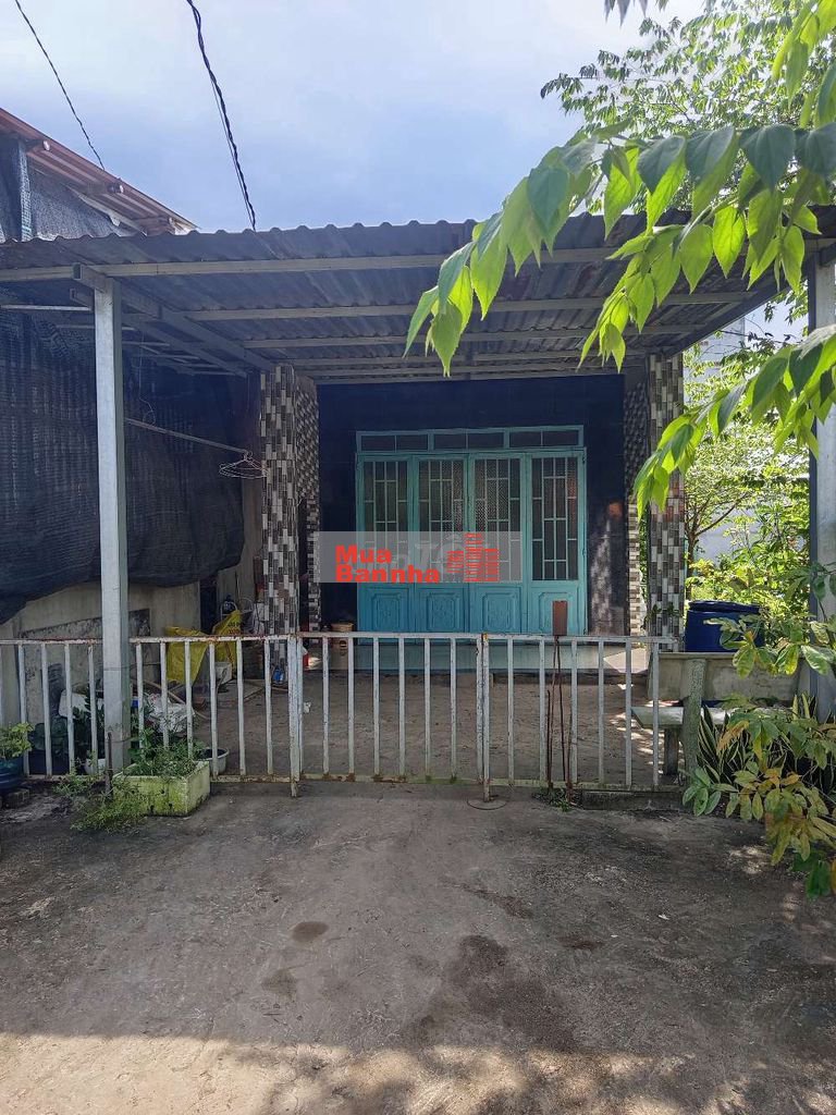 Cần bán đất thổ cư có nhà xây sẵn