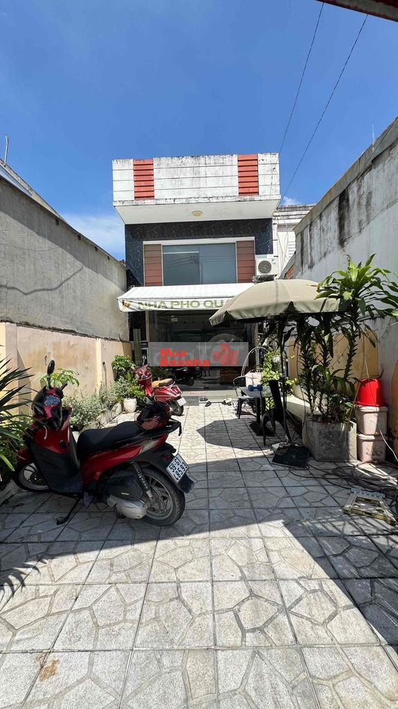 Mặt tiền Tô Ngọc Vân 5x25,5m full thổ 121m2