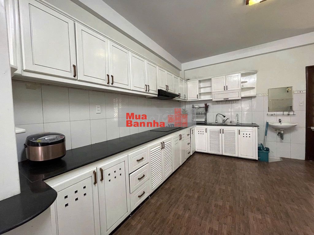 Bán tòa căn hộ 3 tầng Hòa Cường – vị trí siêu đẹp