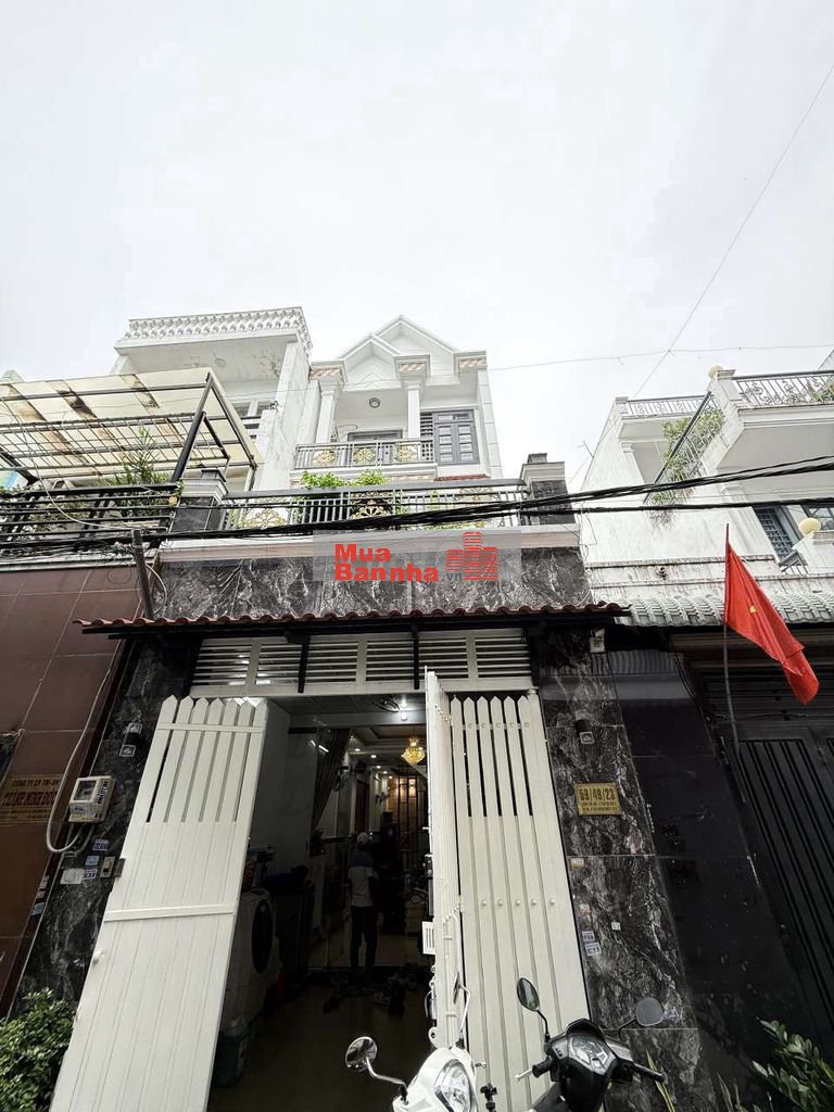 Nhà phố 3 tầng 4m x 18m. Full Nội Thất. Hẻm xe hơi Đường Lâm Thị Hố