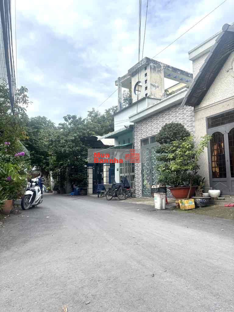 Bán nhà c4 mới , HXH -DT 52m2 Ngay Trung tâm Quận 9 , chỉ 5.x tỷ