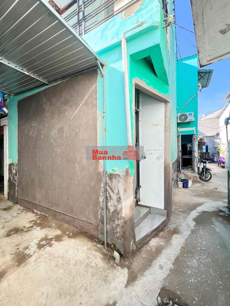 NHÀ GIÁ HẠT DẺ TẠI HẺM 366 CMT8 GẦN TRƯỜNG THPT BÙI HỮU NGHĨA