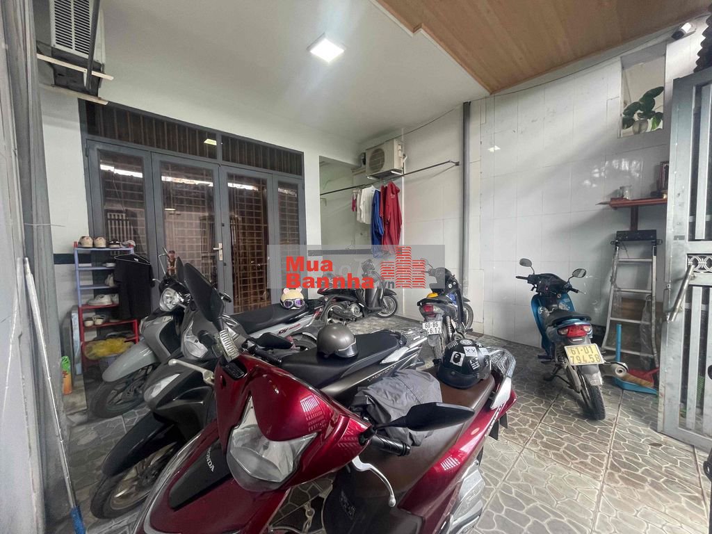 NHÀ CHDV 3 Tầng - DT 86m2- ngay chợ,hẻm oto tới nhà.Chỉ 7.850tỷ