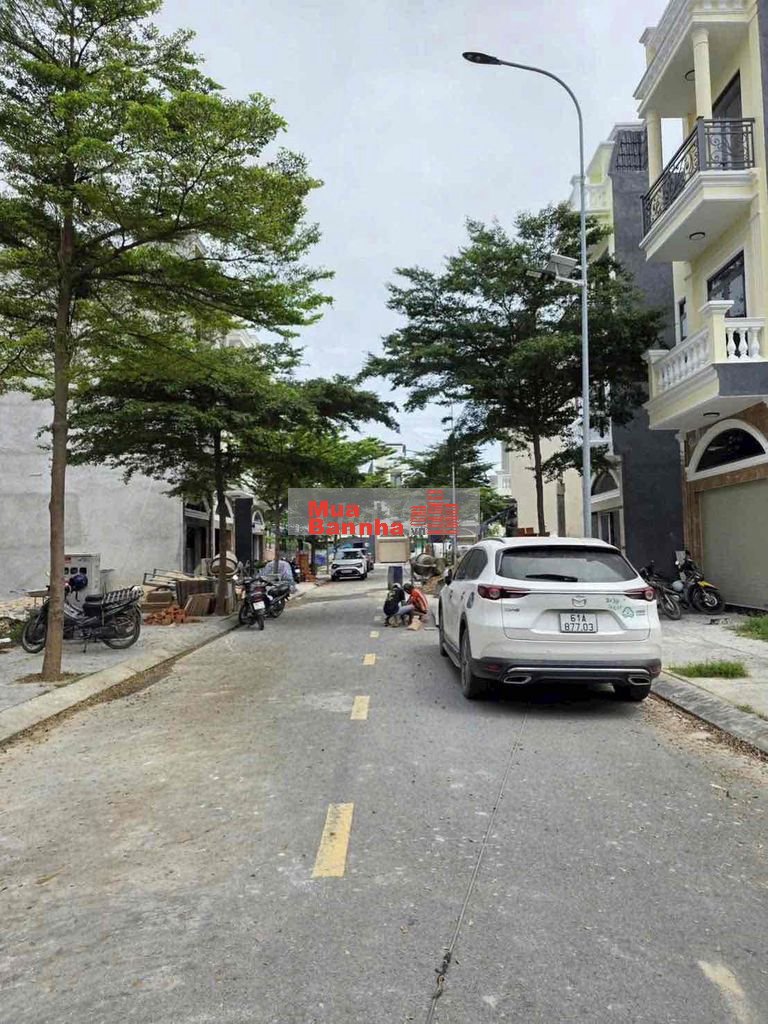 Siêu phẩn nhà phố incom tân đông hiệp tp hcm