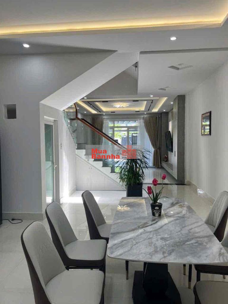 BÁN NHÀ ĐẸP MT HUỲNH NGỌC ĐỦ, HOÀ XUÂN. 3PN, GIÁ 7.5 TỶ