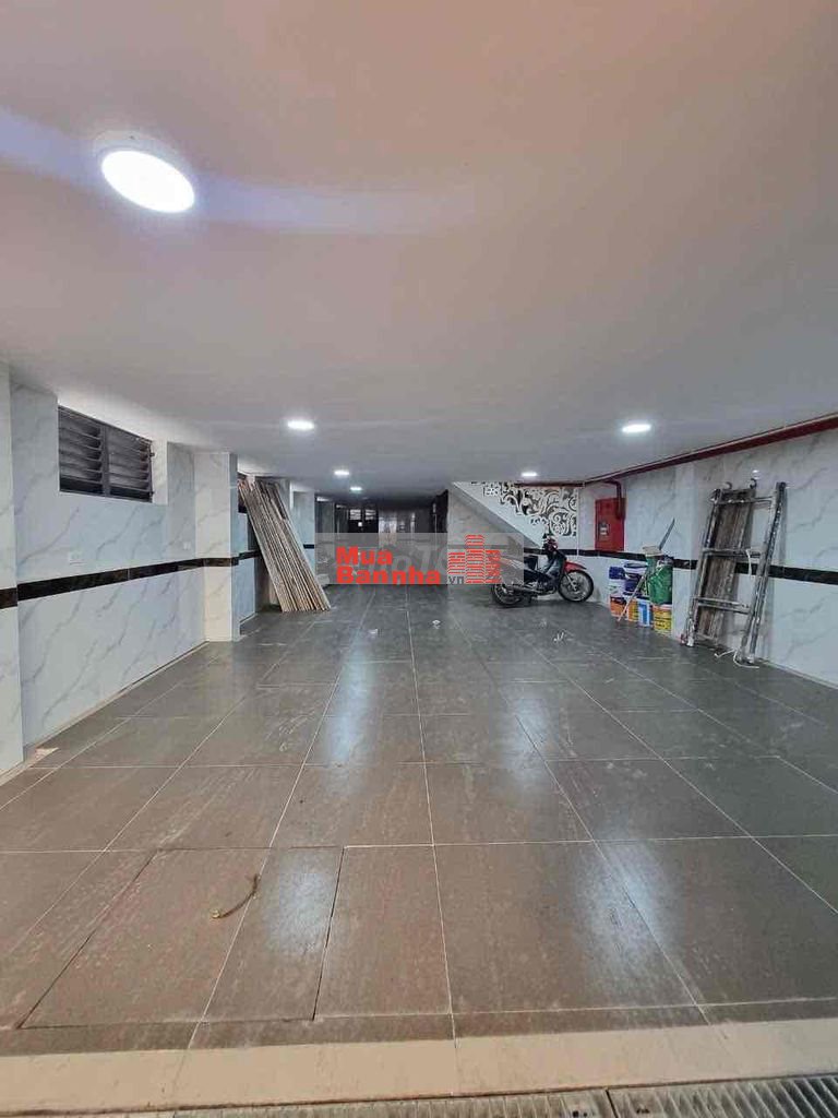 Bán nhà Mặt Phố Hoàng Ngân 85m2 2 vỉa hè nở hậu thang máy 48 tỷ