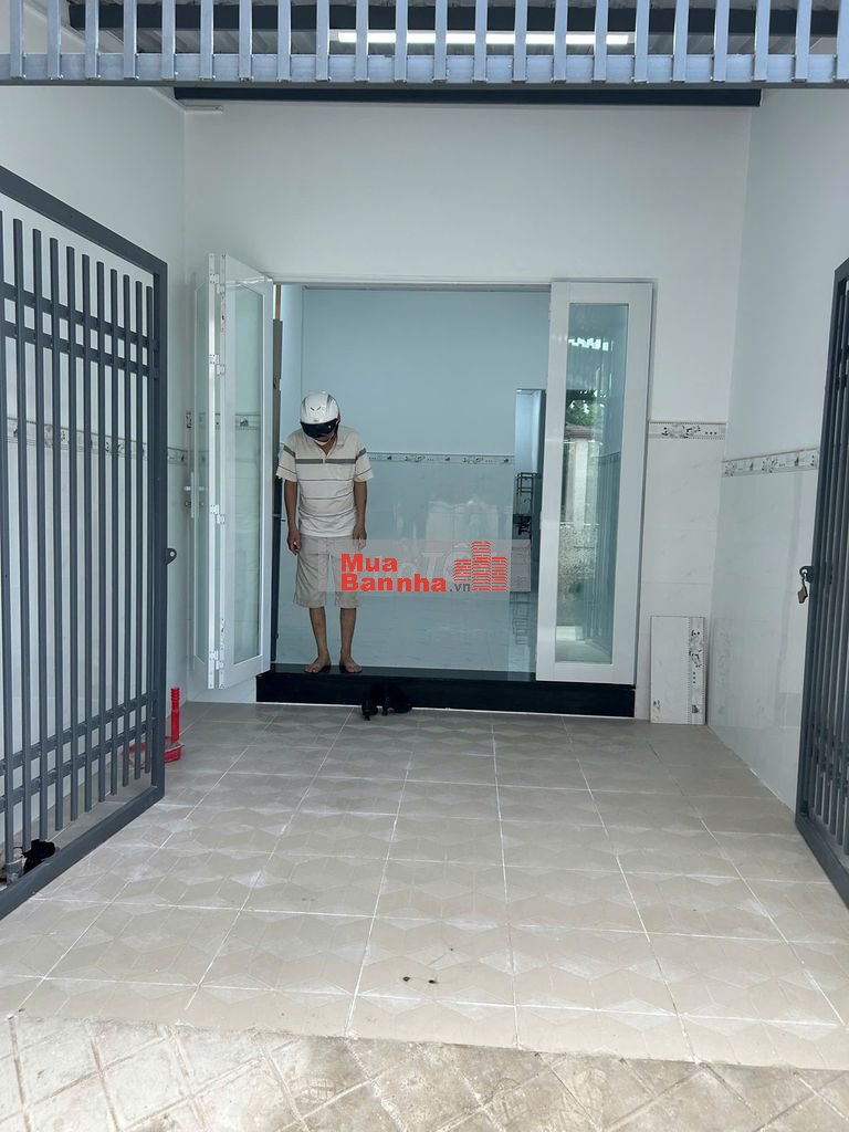 Nhà Trung Tâm Thị Trấn Hóc Môn, 49.5m2, 2 Phòng Ngủ, Cách chợ HM 200m