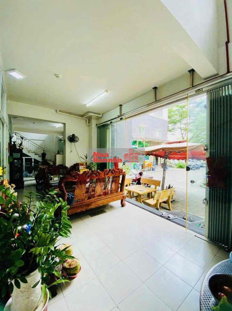Chính chủ bán Shophouse mặt tiền rộng 8.5m, giá 5.2 tỷ