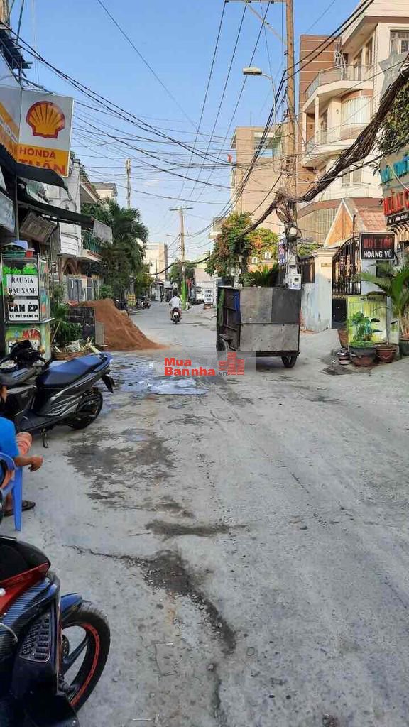 NHÀ BÁN MẶT TIỀN 1T1L NGAY CẠNH VẠN PHÚC CITY