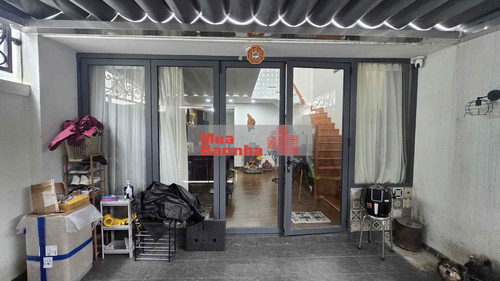 nhà em đang cần bán gần trung tâm ngay phường thống nhất