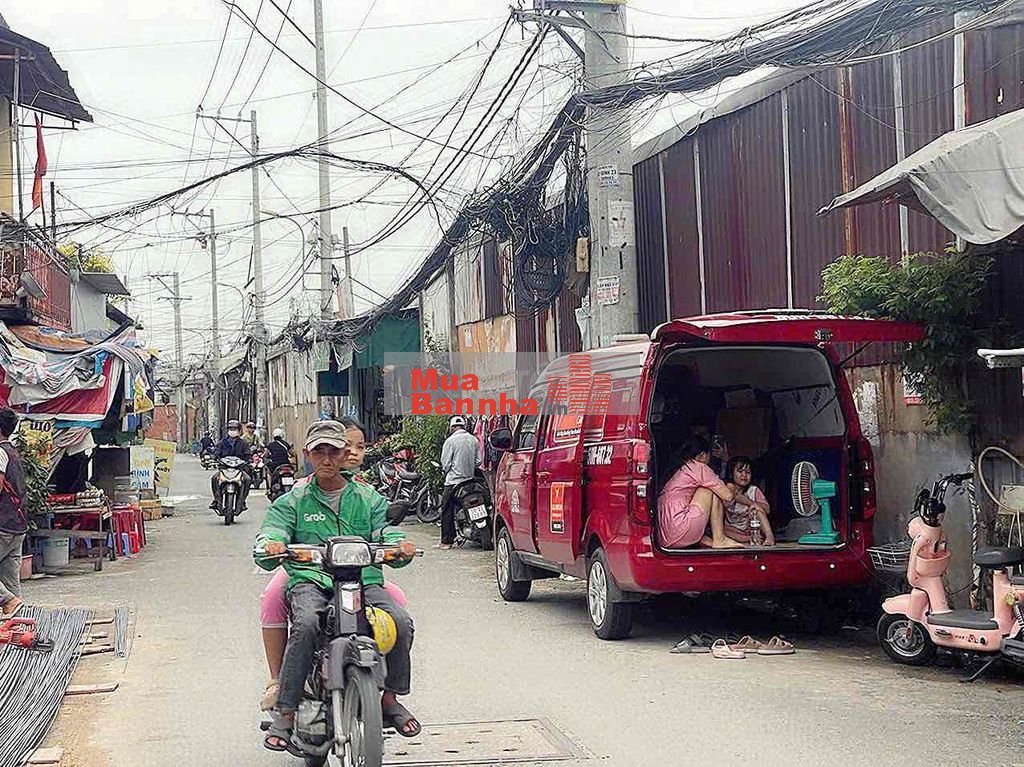 🌟 Nhà Đẹp 70m² Đối Diện Vạn Phúc – Giá Chỉ 4 Tỷ – Vào Ở Ngay!