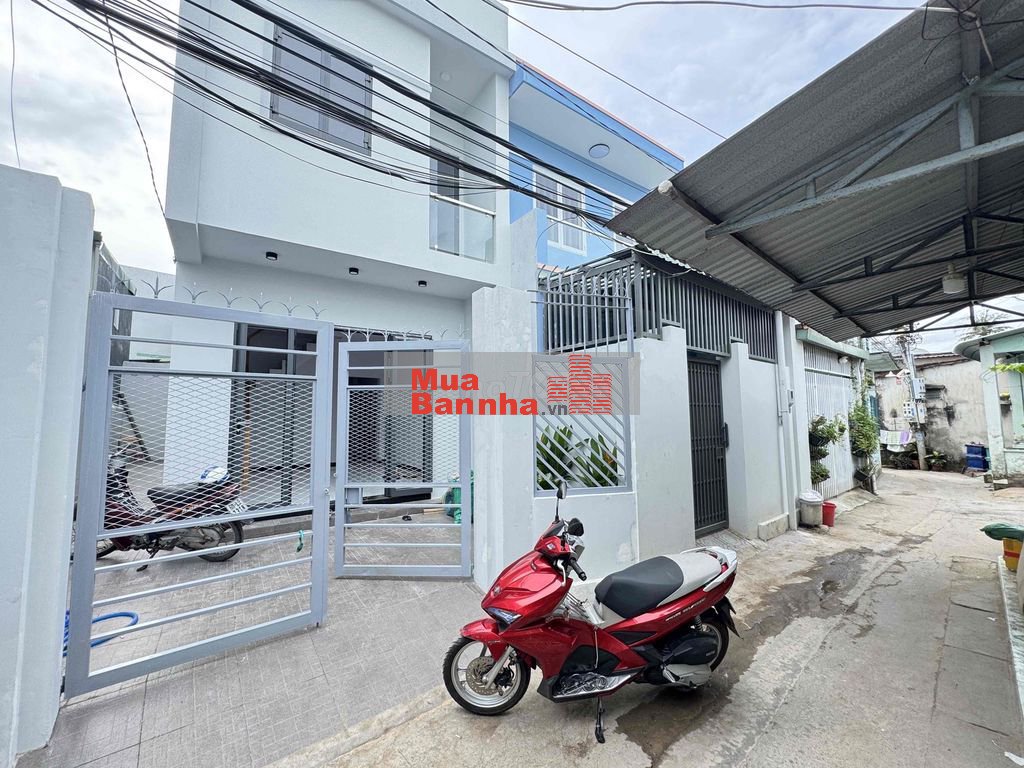 Chủ gởi bán nhà 1 trệt 1 lầu hẻm 833 phường bửu hoà, 3Pn, mới xây, SHR