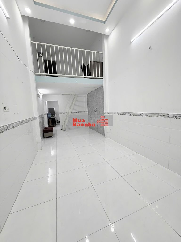 Nhà Nguyên Căn Quận 12 đường Đông Bắc hẻm xe hơi