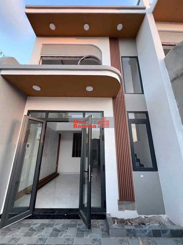 Bán Nhà Sổ Hồng Riêng Full Thổ Cư  4.5x19 Giá 1ty690