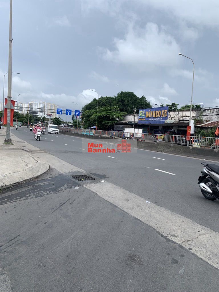 108m2 mặt tiền về sau quốc lộ 13 siêu rẻ đỉnh của chốp 3.ty950 vip