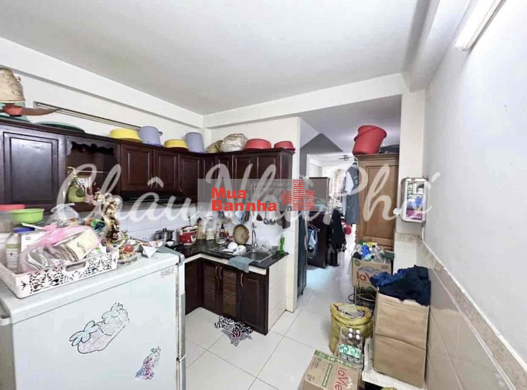 3 tầng dài 16.5m. Ở ngay Bế Văn Cấm Q7. 5PN 5WC nhỉnh 5 tỷ