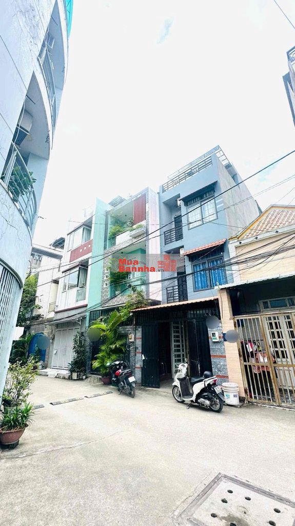 nhà 4 tầng dt90m2 đường 12 hiệp bình phước hẻm xe tải giá tốt sổ hồng