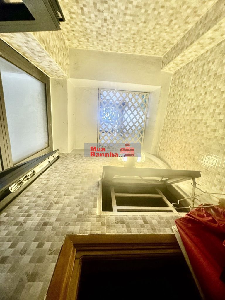 NHÀ MẶT TIỀN CHỢ ĐAKAO 8M, QUẬN 1, 3TẦNG. 49M2, 4PN, DÒNG TIỀN 20TR/TH