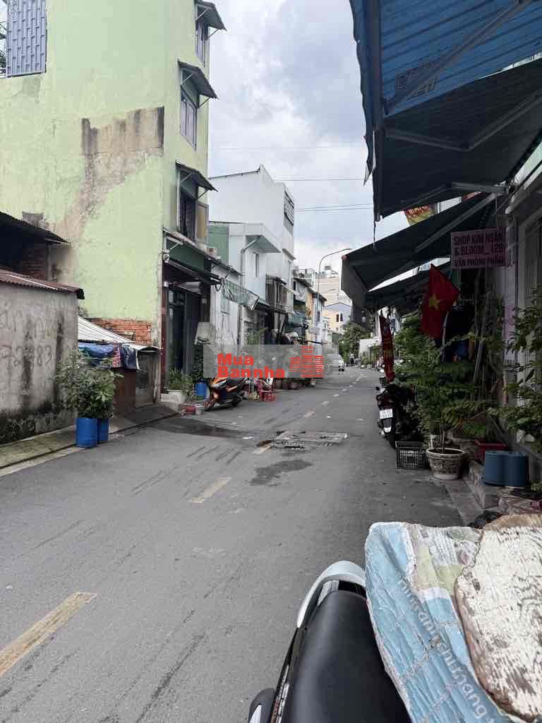 NHÀ ĐẸP HẺM THÔNG Ở NGAY CẦU BÔNG CHỈ 3 ĐỒNG RƯỠI(3,5Tỷ)