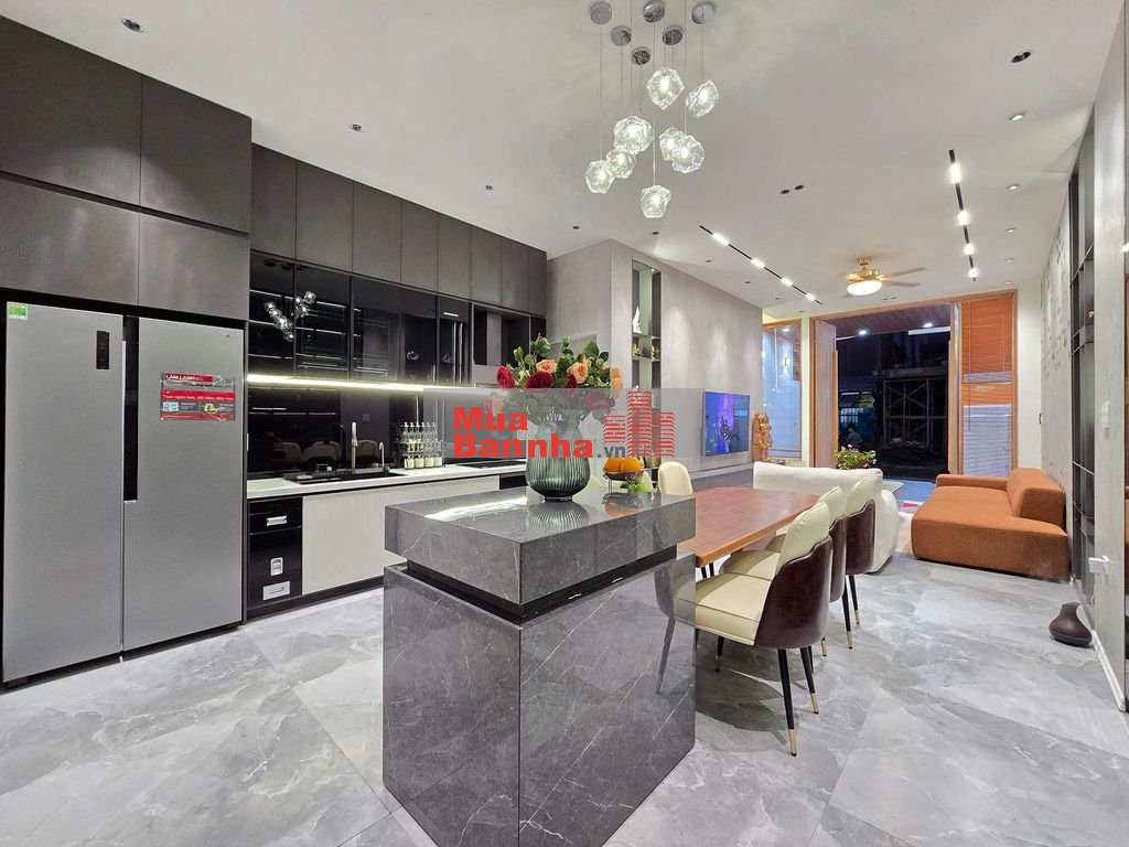 Bán nhà Khương Đình, thông, KD, 2 thoáng, tặng NT, ở luôn, 43m2*5T