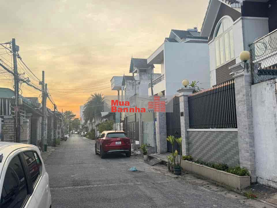 BÁN NHÀ 3 TẦNG MẶT TIỀN KINH DOANH ĐƯỢC GẦN ĐƯỜNG PHAN TRUNG TAM HIỆP