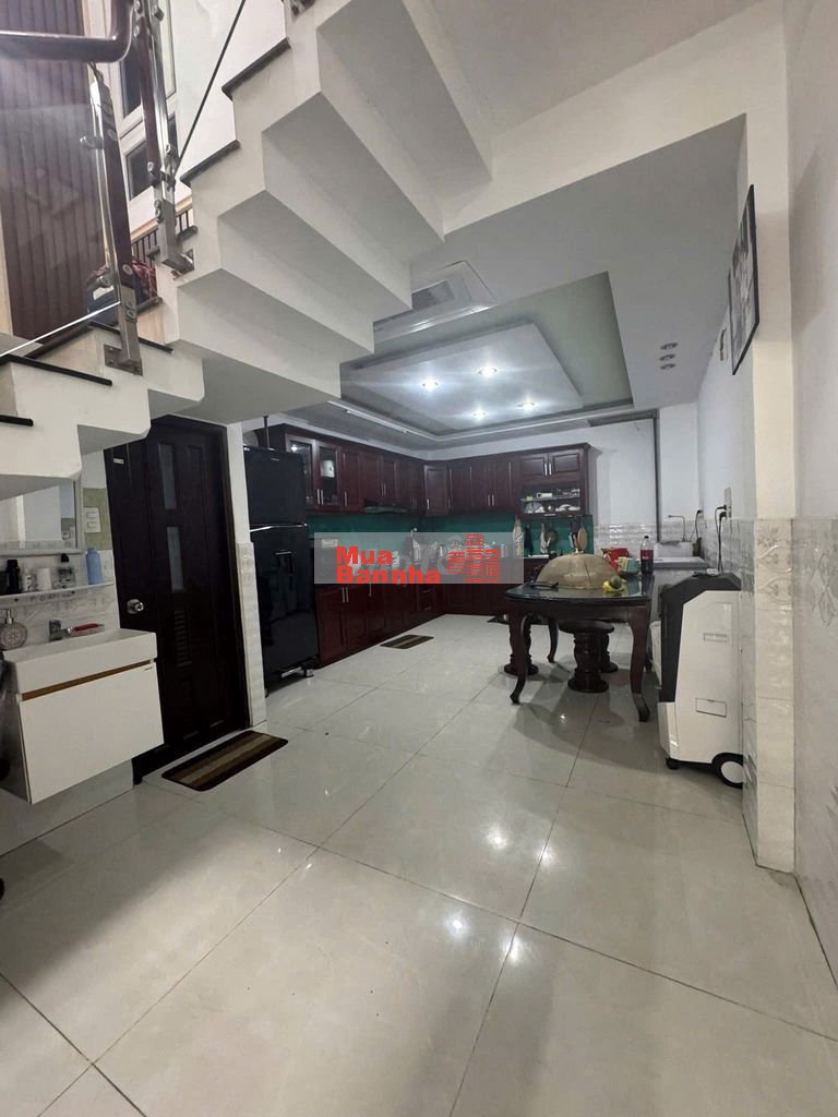 Bán gấp nhà ĐẸP hẻm lớn đường Vườn Lài