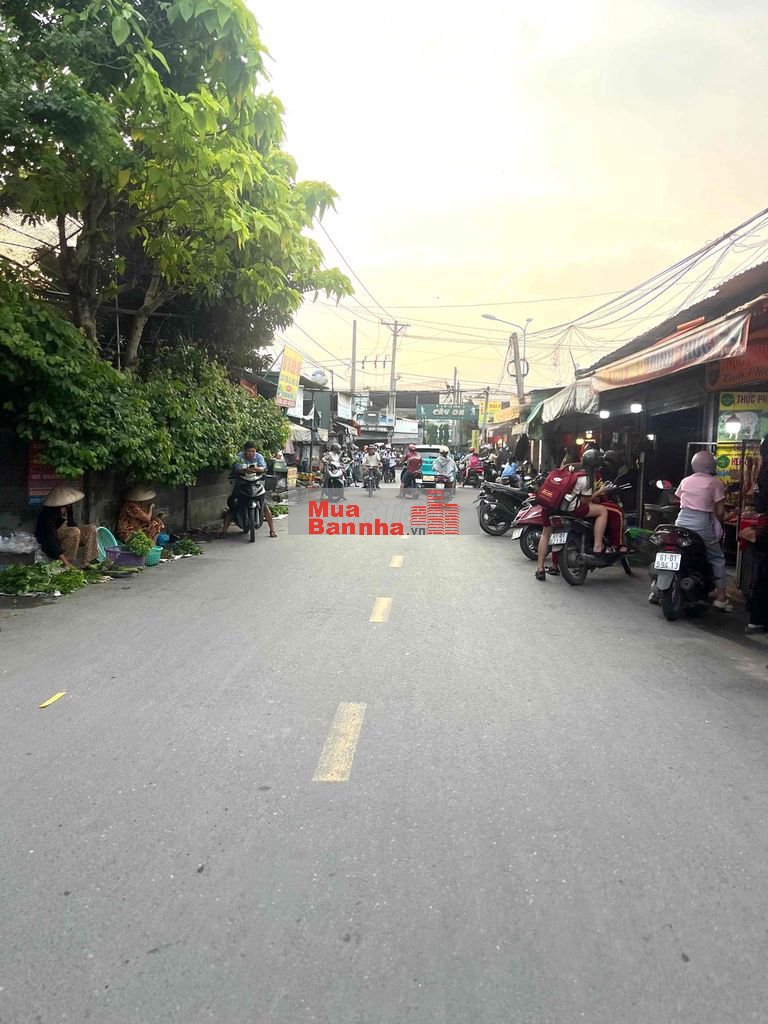 Nhà sổ chung gần ngã tư Chiêu Liêu và trường Cấp 2 TĐH , HOA SEN