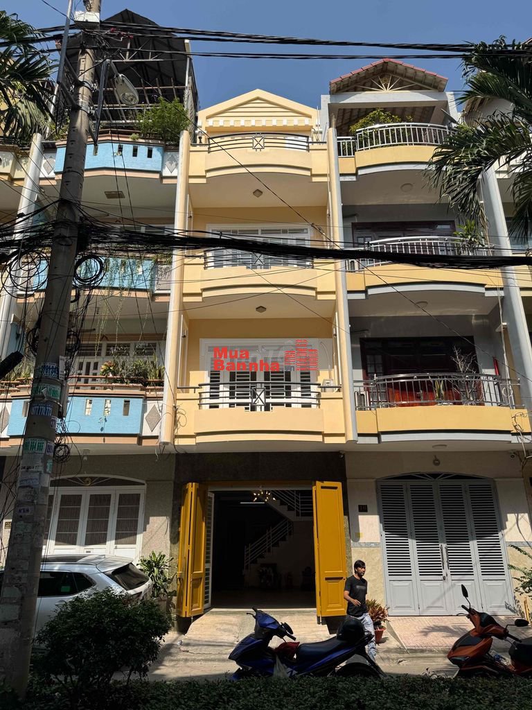 Nhà Bán Khu Víp .Cao Lổ .DT 4x15m75. 2 lầu sân thượng .5 phòng.3 wc