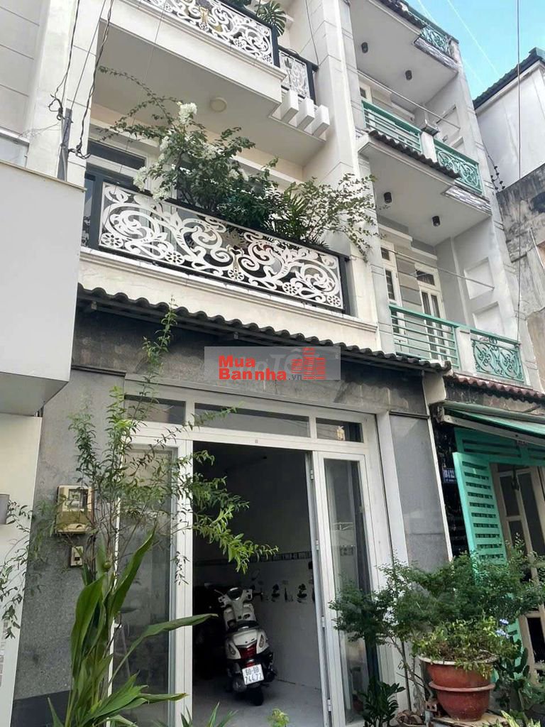 🌼Nhà Bán- Gần Chợ Bình Trị-Giáp Khu Tên Lửa- 3Tầng-4PN-HXH-SHR.